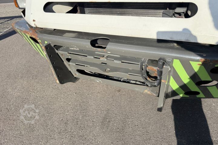 Lastbilchassi  YT222 4x2 Chassis-Kabine / Swiss-Vehicle