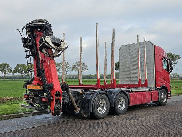 Trasportatore di legname VOLVO FH 540