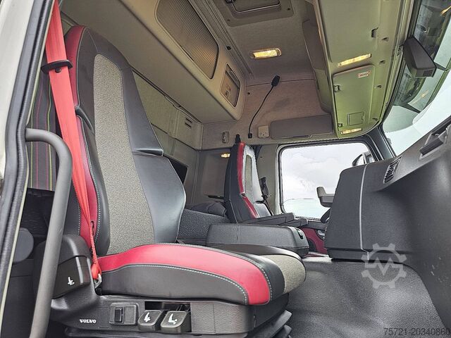 Standard-SZM VOLVO FM 450 GLOBETROTTER ADR