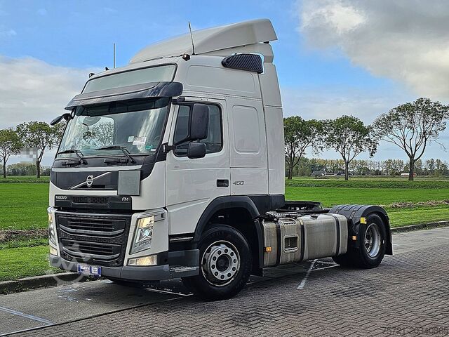 Standard-SZM VOLVO FM 450 GLOBETROTTER ADR