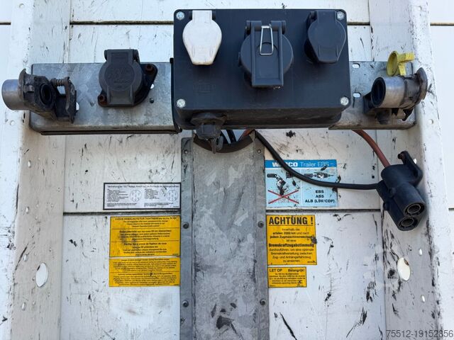 Sliding tarpaulins System A&D / 3-Asser / Schuifzeil / Tail Lift / Op...