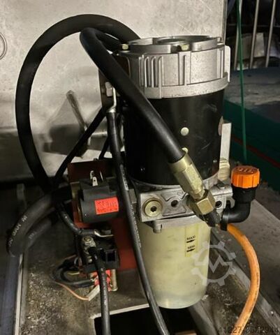 Kiepbak als hijskip Bauer hydraulisch kippbar