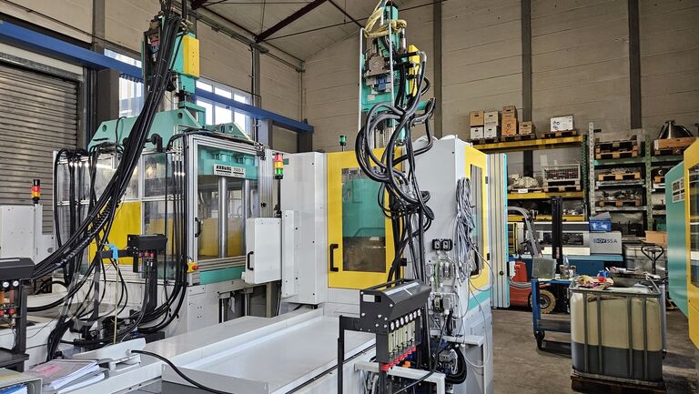 Macchina per stampaggio a iniezione Arburg Allrounder 1200 T 1000-170
