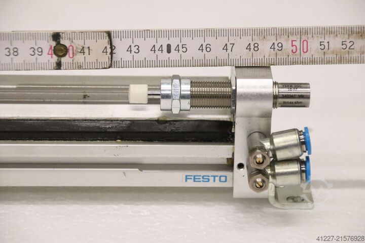 Accionamiento lineal Festo DGC  Hub 430 mm