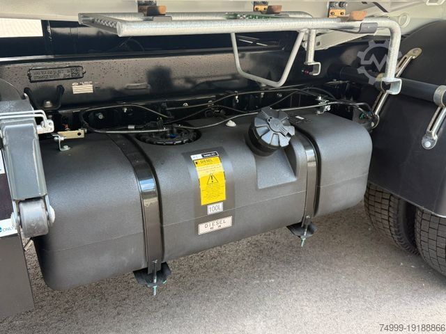 Driezijdige kipper bestelwagen FUSO Canter 7C18 Meiller Kipper kurzer Radstand