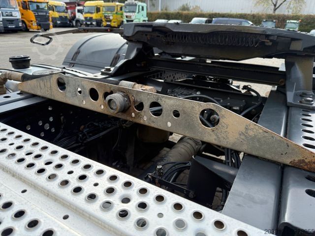 Standardowy ciągnik siodłowy MERCEDES-BENZ ACTROS 1846 4x4 HAD Euro 6 Kipphydraulik