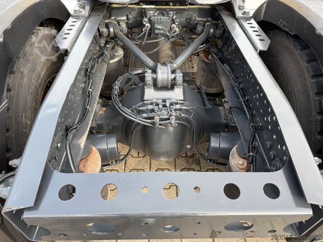 Standardowy ciągnik siodłowy MERCEDES-BENZ ACTROS 1846 4x4 HAD Euro 6 Kipphydraulik