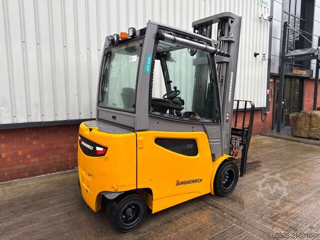 Elektrický 4kolový vysokozdvižný vozík Jungheinrich EFG 430 / ZVG+SS / 2661 Std.