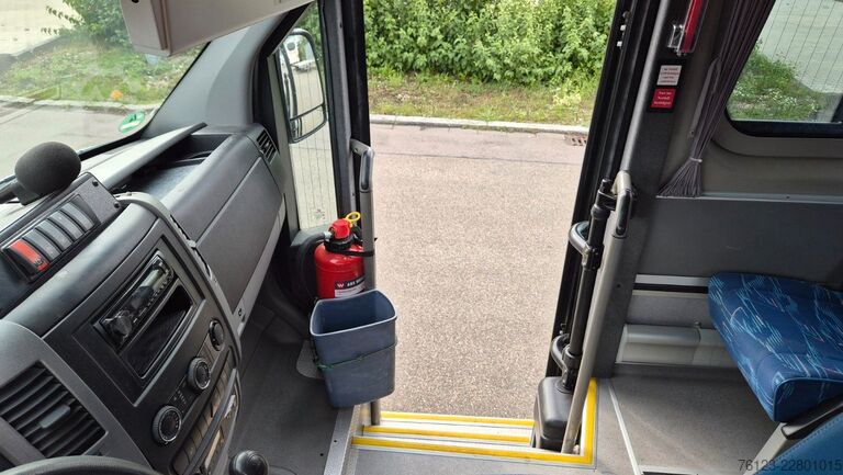 Minibus MERCEDES-BENZ Sprinter 516, Daily, Crafter