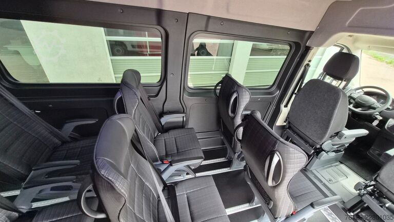 Minibus FIAT Fiat Ducato 9 Sitzer Systemboden Rolli Stock