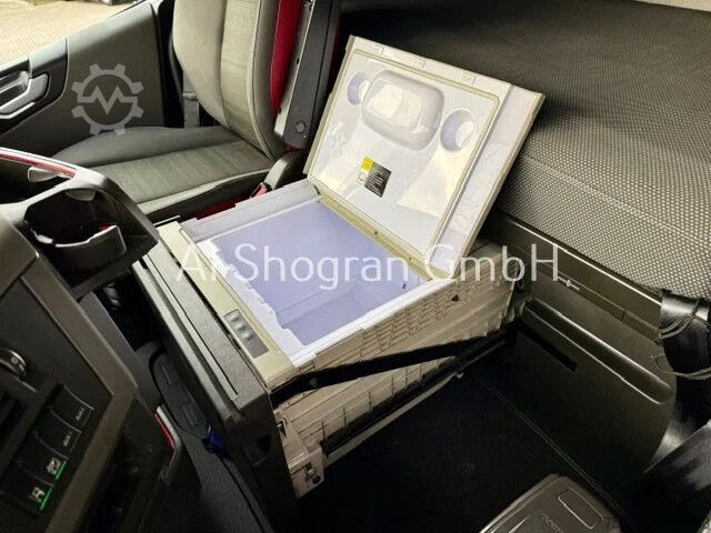 Standard-SZM Volvo FH 420 Globetrotter / Euro 6d/ Diesel + LNG GAS