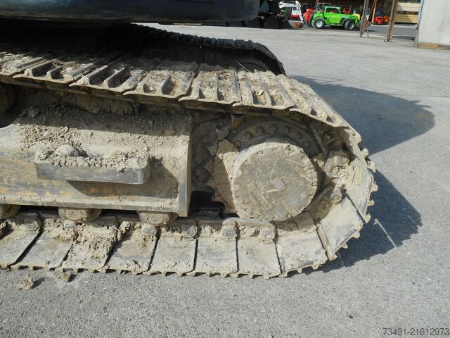 Chain excavator Hyundai HX145LCR Hammer Sortiegreifer 3 Löffel