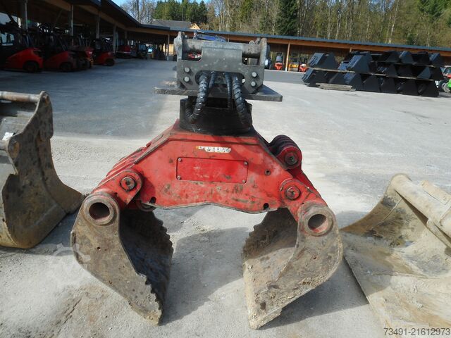 Chain excavator Hyundai HX145LCR Hammer Sortiegreifer 3 Löffel