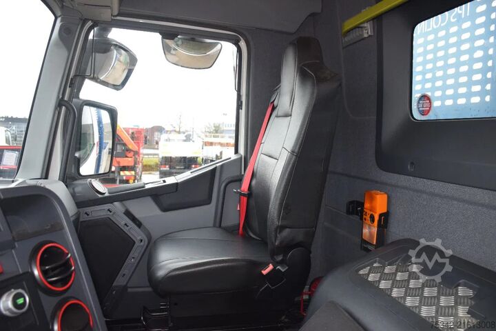 Laadplatform Renault C480 + Palfinger