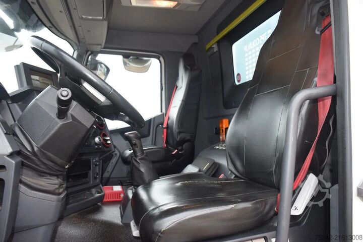 Laadplatform Renault C480 + Palfinger