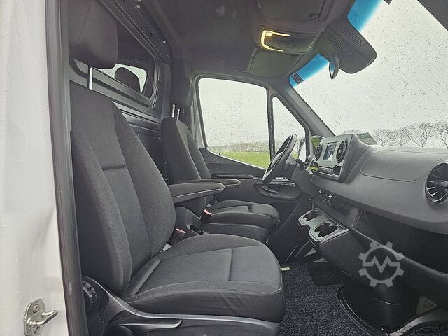 High-roof van MERCEDES-BENZ SPRINTER 315 L1H1 Mbux Automaat