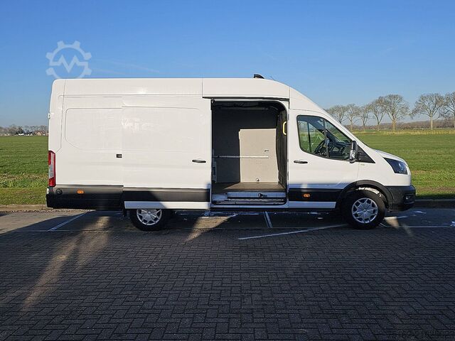 High-roof van FORD TRANSIT 2.0 L4H3 RWD Trekhaak