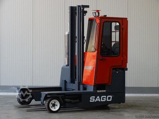 Firevejs sidelæsser Combilift C3000