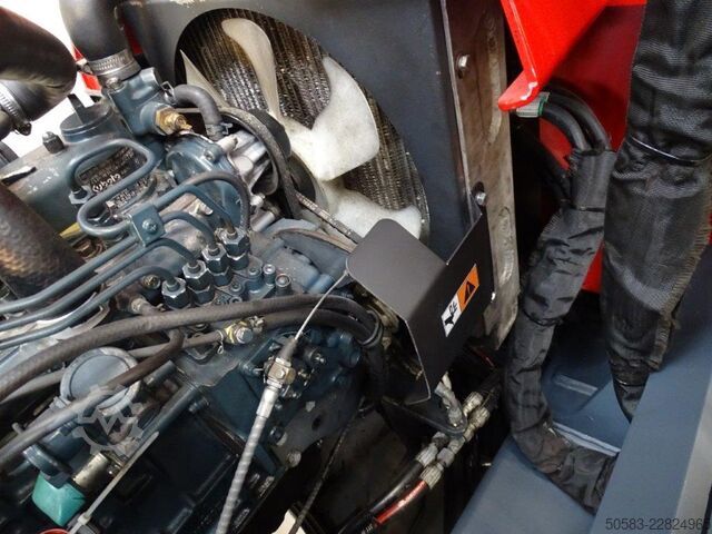 Firevejs sidelæsser Combilift C3000