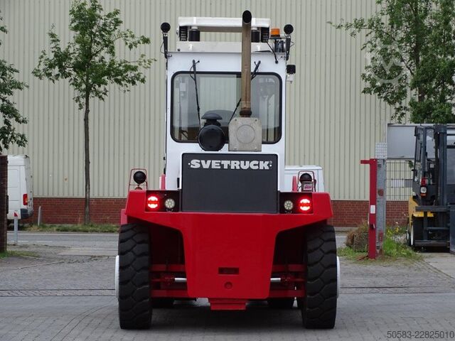 Chariot élévateur à fourche diesel Svetruck 12120-35