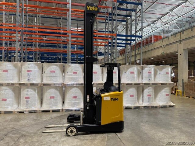 Tolóoszlopos targoncá Yale MR16 - TRIPLEX - 10,5M - 718 mth