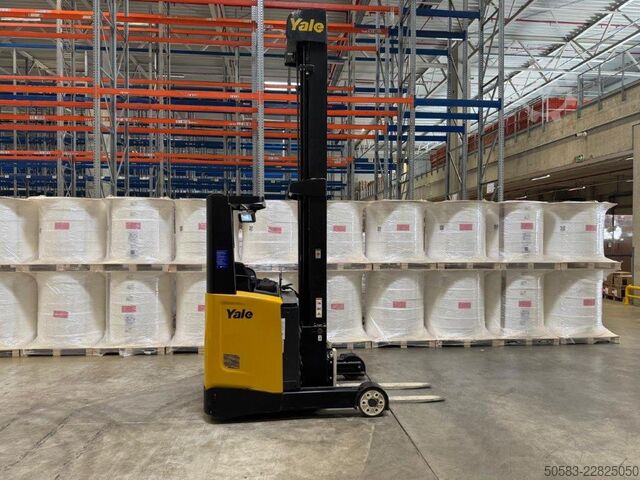Tolóoszlopos targoncá Yale MR16 - TRIPLEX - 10,5M - 718 mth