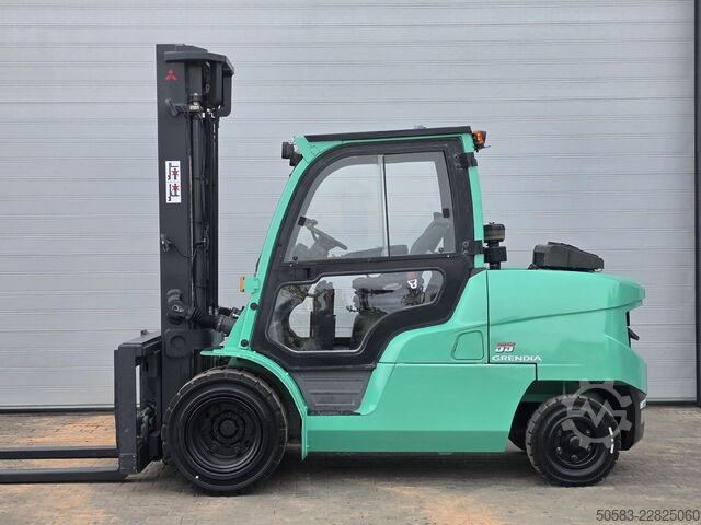 Dízelüzemű targoncá Mitsubishi FD55NT