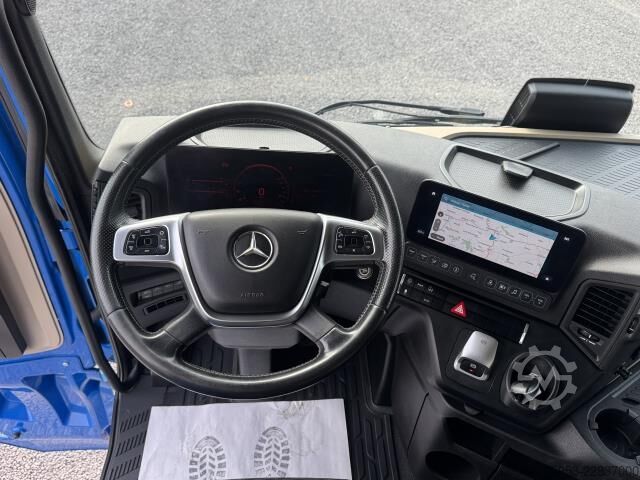 Standard nyergesvontató Mercedes-Benz 1851 LS Actros Gigaspace 2 x PTO Retarder Standkli