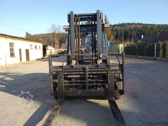 Čtyřkolový vysokozdvižný vozík DOOSAN D90S-5 / 9 ton