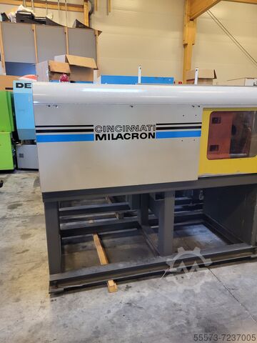 Macchina per lo stampaggio a iniezione CINCINNATI MILCRON 