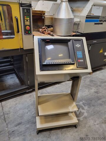 Macchina per lo stampaggio a iniezione CINCINNATI MILCRON 