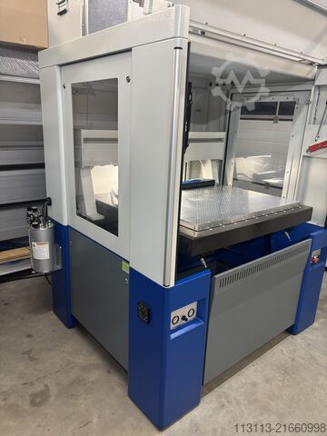 φρεζομηχανή γεφυρωτού τύπου διπλής κολόνας Datron M8