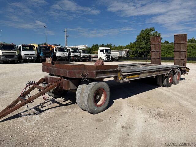 Dieplader oplegger voor het transport van bouwmachines CTC RP26S