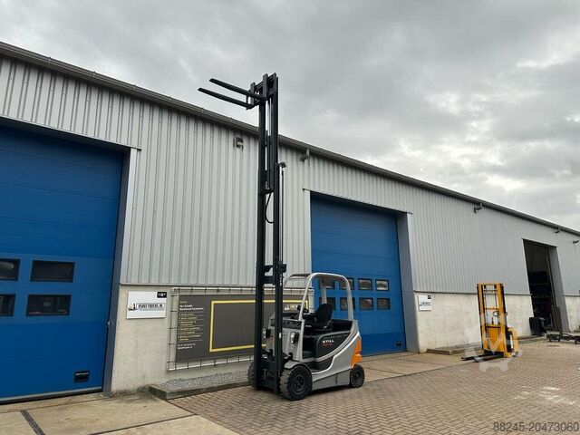 VS-22428 Elektrische Triplex heftruck Still RX60-25 Sidehift STILL RX60-25