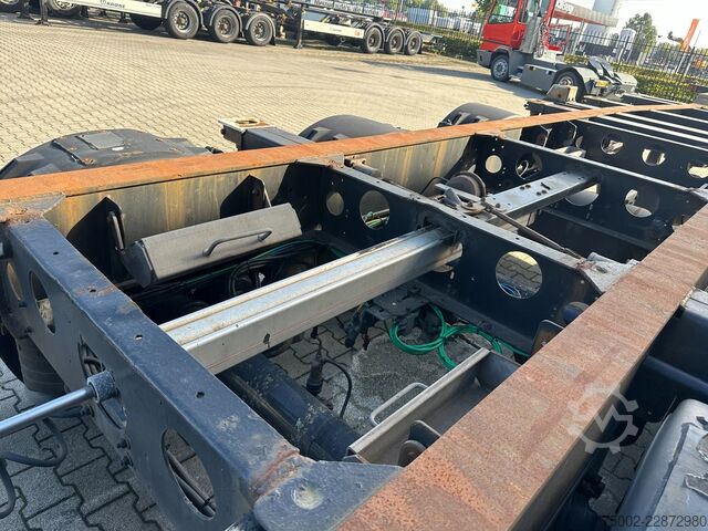 Transport af containere Schmitz Cargobull SCF24G 40FT HC / SAF + DISC / LIFTAXLE / NL-CHA...