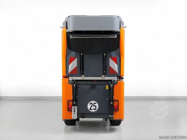 Hako Citymaster 600 spazzatrice 4x4 Hako Citymaster 600 - 2014y - 179h - Diesel