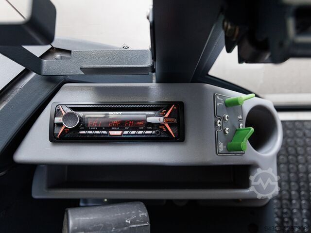Hako Citymaster 600 spazzatrice 4x4 Hako Citymaster 600 - 2014y - 179h - Diesel