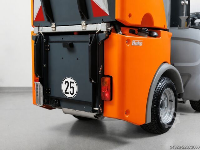 Hako Citymaster 600 spazzatrice 4x4 Hako Citymaster 600 - 2014y - 179h - Diesel