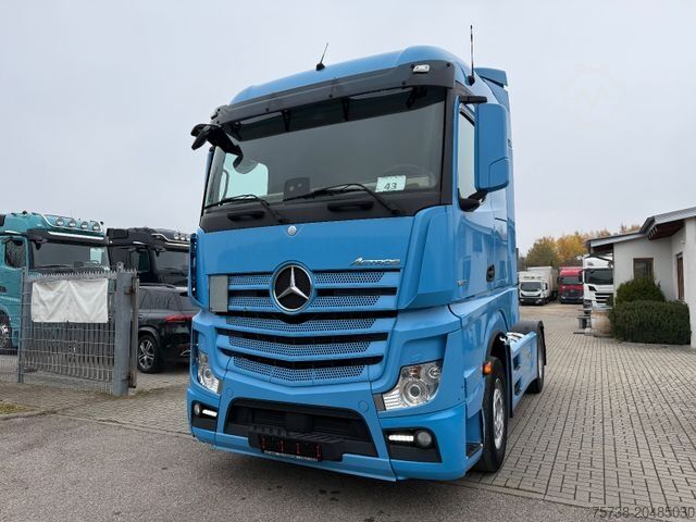 Standard SZM MERCEDES-BENZ Actros 1851 LS/Retarder/2xTank/StreamSpace