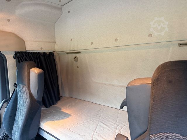 Standard SZM MERCEDES-BENZ Actros 1851 LS/Retarder/2xTank/StreamSpace