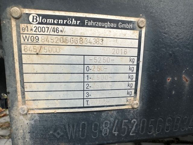 Nízkoložný přívěs BLOMENRÖHR 845/ 5000 3-Seitenkipper Rampen