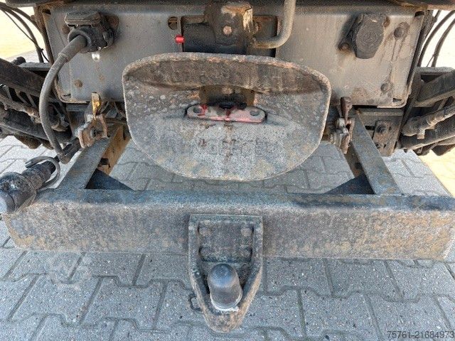 Curtain sider van MERCEDES-BENZ 818L    LBW  PMK2