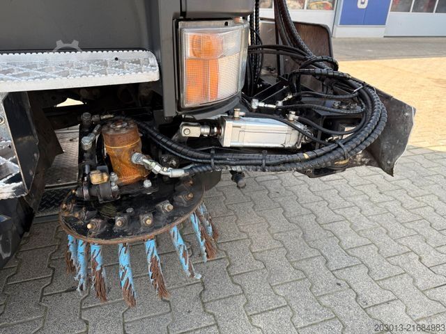 Silniční zametač SCANIA G230 Kehrmaschine SCARAB Magnum