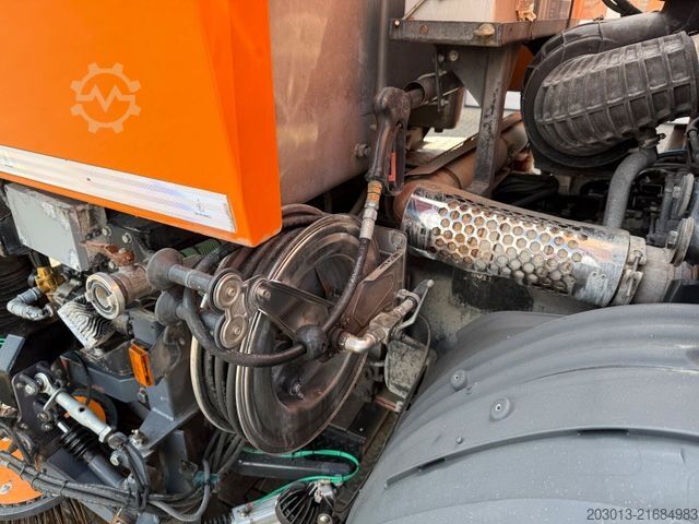 Silniční zametač SCANIA G230 Kehrmaschine SCARAB Magnum