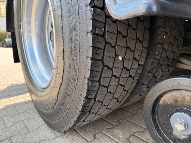 Silniční zametač SCANIA G230 Kehrmaschine SCARAB Magnum