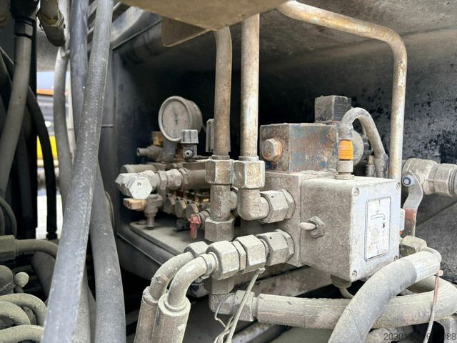 Autobetoniera cu pompă MERCEDES-BENZ ACTROS 2646 6x4 Betonpumpe PUTZMEISTER BSF 36 M