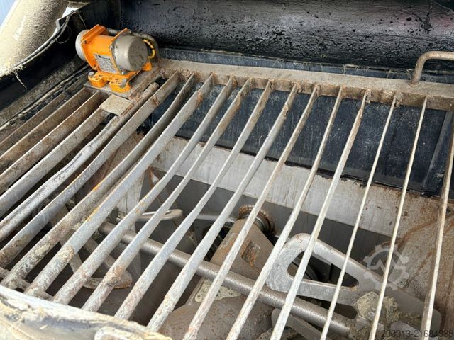 Autobetoniera cu pompă MERCEDES-BENZ ACTROS 2646 6x4 Betonpumpe PUTZMEISTER BSF 36 M