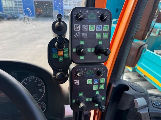 Road sweeper MAN TGM 18.340 HD Kehrmaschine SCARAB Magnum 8,2 m³