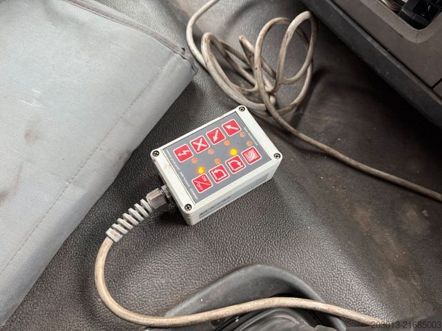 Útseprő gép MAN TGM 18.340 HD Kehrmaschine SCARAB Magnum 8,2 m³