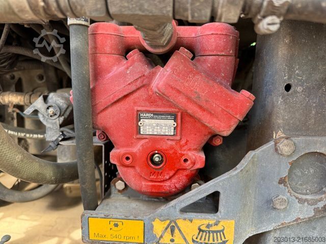 Útseprő gép MAN TGM 18.340 HD Kehrmaschine SCARAB Magnum 8,2 m³